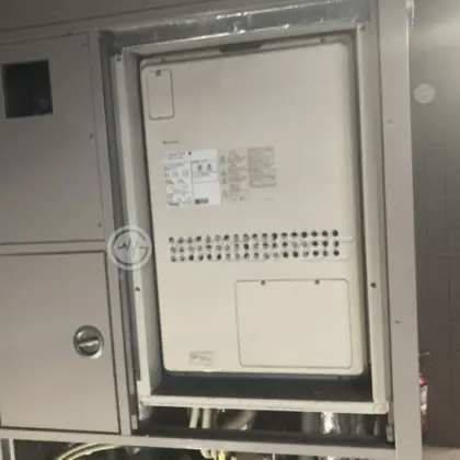 施工前の暖房熱源機（GTH-2413AWXH-H）