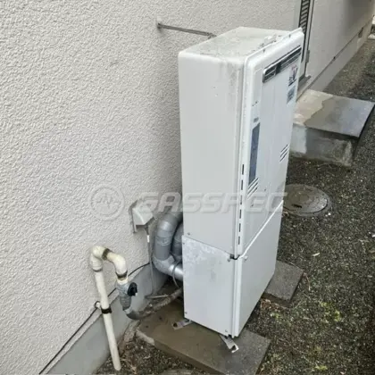 施工前の暖房熱源機（RUFH-V1613SAW(B)）