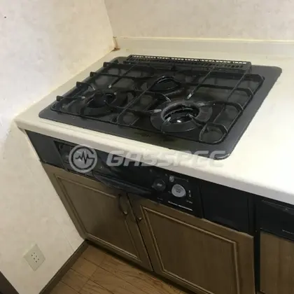 施工前のビルトインガスコンロ（RBG-N730J2F）