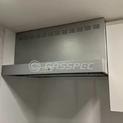施工前のレンジフード