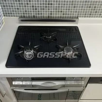 施工前のビルトインガスコンロ（DW32C8DTR）