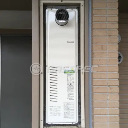 施工後の暖房熱源機（リンナイ RUFH-SA2400AT2-6）