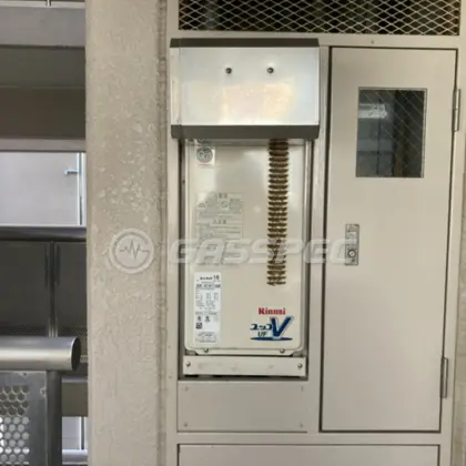 施工前の給湯器（RUF-VS1611SAW）