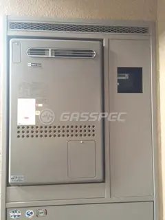 施工前の暖房熱源機（GTH-2401AWX）
