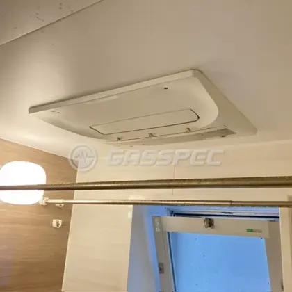 施工前の浴室乾燥機（FD2816J3M）