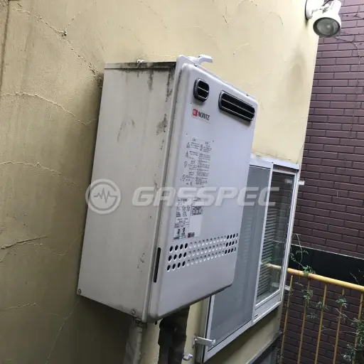 交換前の給湯器（ノーリツ GT-2422AWX）