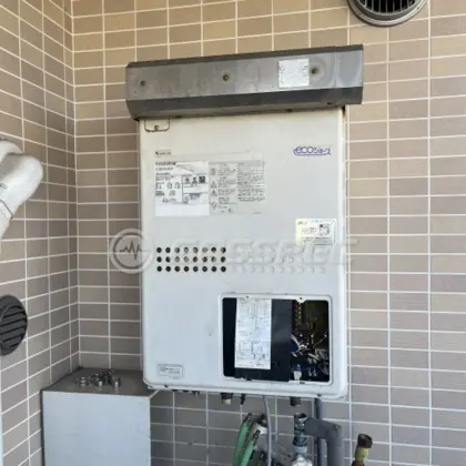 施工前の暖房熱源機（GTH-C2432AWX6H-L）