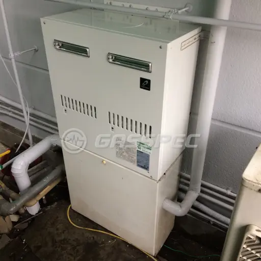 交換後の給湯器（パーパス GS-5000GW）