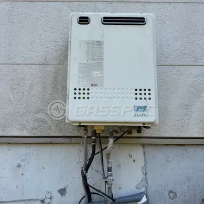施工前の給湯器（RGE24KS10）