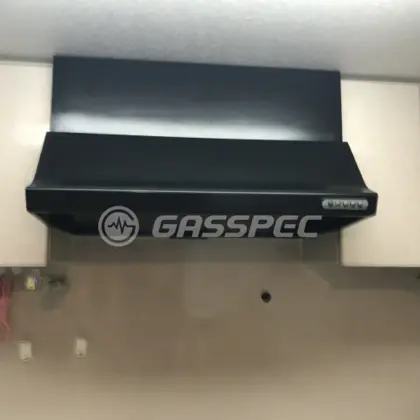 施工前のレンジフード