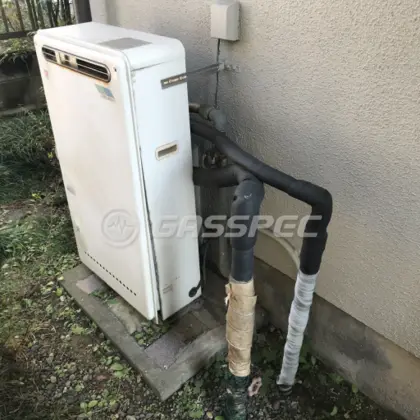 施工前の給湯器（GRQ-2010AX）