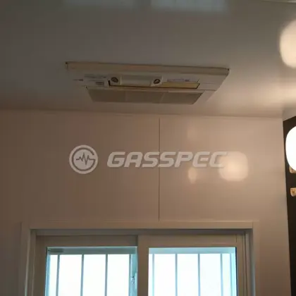 施工前の浴室乾燥機（RBHM-C334K1P）