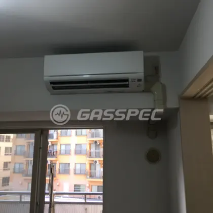 施工後のエアコン（三菱 MSZ-GV2218W）