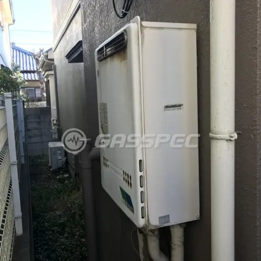 交換前の給湯器（ノーリツ T-207SAW）