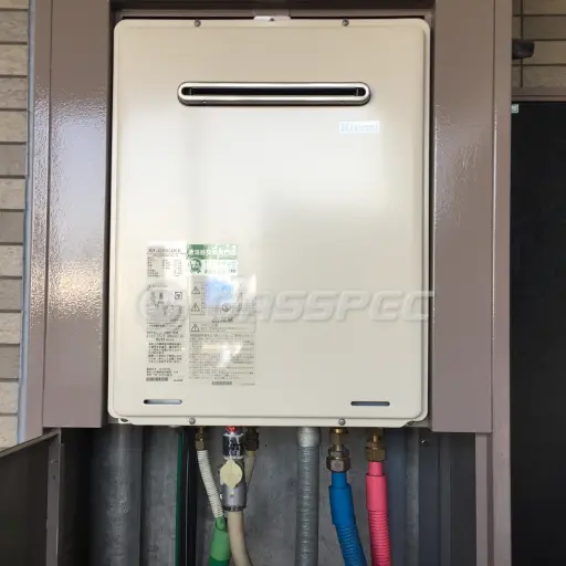 交換後の給湯器（リンナイ RUF-A2005SAW(B)）