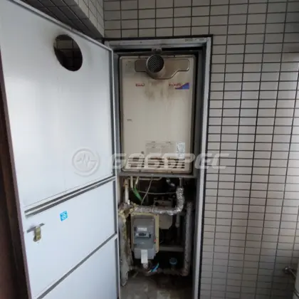 施工前の暖房熱源機（HT-305RA4-S）