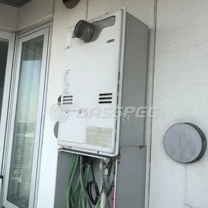 施工前の暖房熱源機（RUFH-V2403AT2-6）