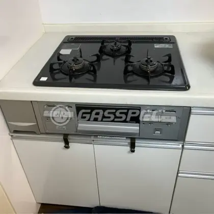 施工前のビルトインガスコンロ（DG32K1SR）