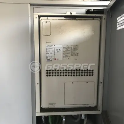 施工前の暖房熱源機（GTH-2413AWXH-H）