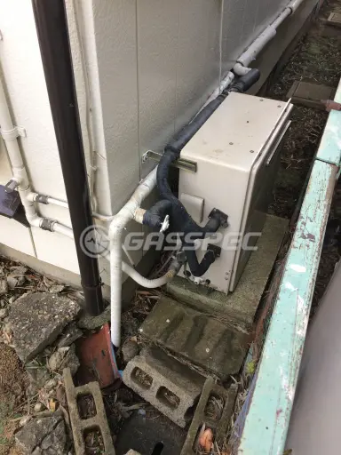 施工前の給湯器（RFS-A2000SA）