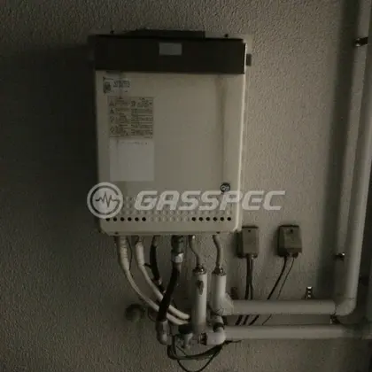 施工前の給湯器（GT-2005SAW）
