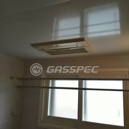施工前の浴室乾燥機（RBH-C333K1SNP）