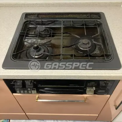 施工前のビルトインガスコンロ（DW3751DTF）
