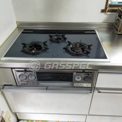 施工前のビルトインガスコンロ（RRG734A1L2T）
