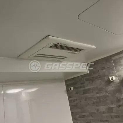 施工前の浴室乾燥機（TYB212G）
