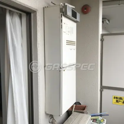 施工前の暖房熱源機（GTH-2417AWX3H）