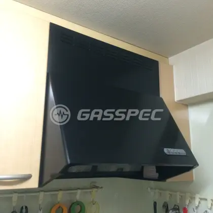 施工前のレンジフード