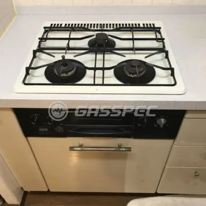 施工前のビルトインガスコンロ（DG3057N）