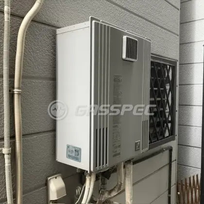施工前の給湯器（GX-H2400AW）