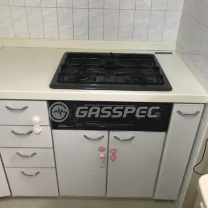 施工前のビルトインガスコンロ（RBG-30B5-R）