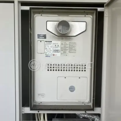 施工前の暖房熱源機（GTH-2417AWX6H-T）