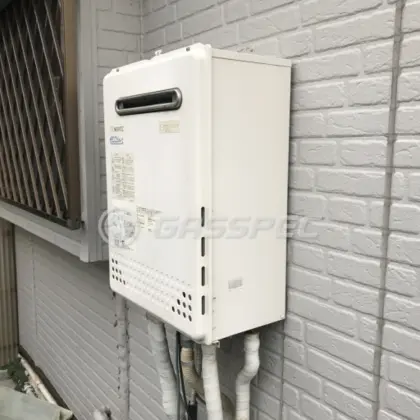 施工前の給湯器（GT-C2452SAWX）