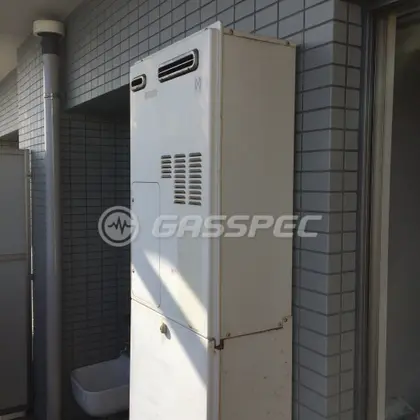 施工前の暖房熱源機（YG2438RW）