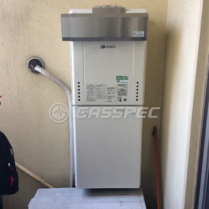 施工後の給湯器（ノーリツ GT-2460SAWX-1 BL）