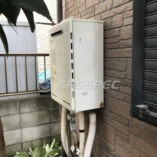 交換前の給湯器