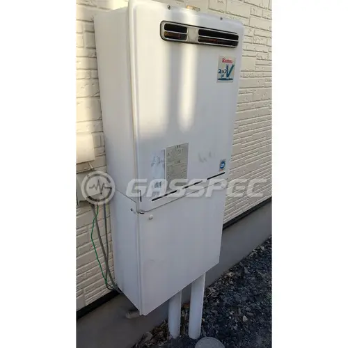 交換前の給湯器（リンナイ RUF-V2401SAW）