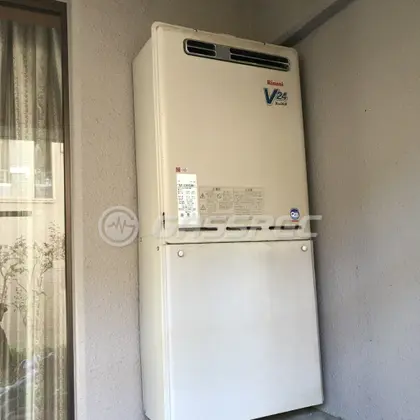 施工前の給湯器（RUF-V2400SAW-1）