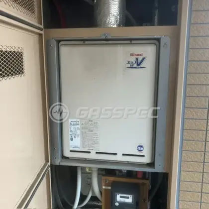 施工前の給湯器（RUF-A2400SAU）