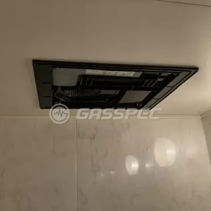 施工前の浴室乾燥機（ABD-28KTSF-D20）