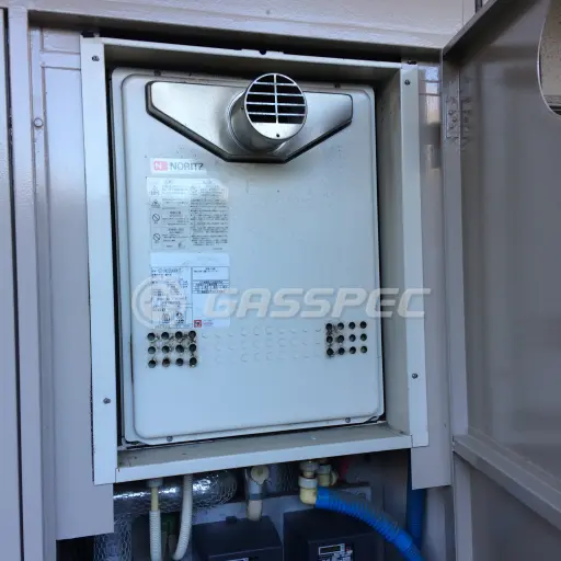 交換前の給湯器（ノーリツ GT-2422SAWX-T）