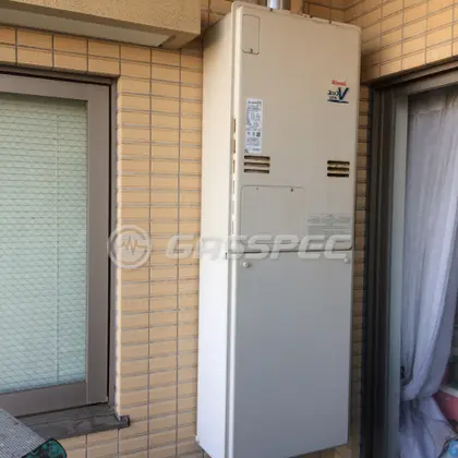 施工前の暖房熱源機（RUFH-V2403AU2-6）