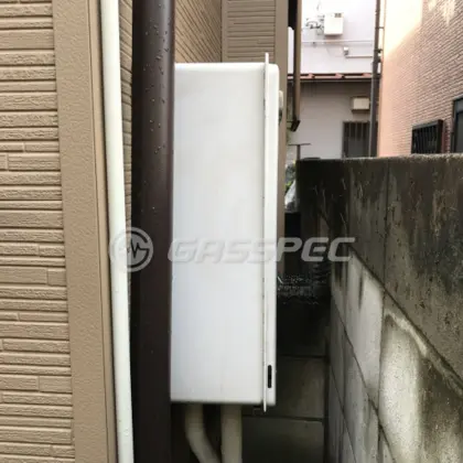 施工前の給湯器（RUF-V2001SAW）