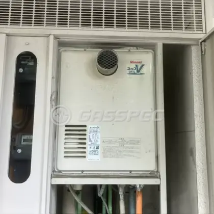 施工前の暖房熱源機（RUFH-VD2400AT2-3）