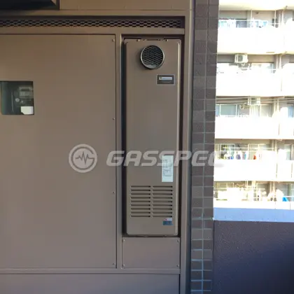 施工前の暖房熱源機（AT4299ACSAW3Q）