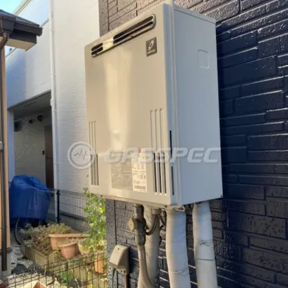 施工前の給湯器（GW-2000AX）