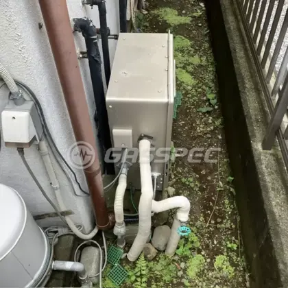 施工前の給湯器（RFS-E2400A）